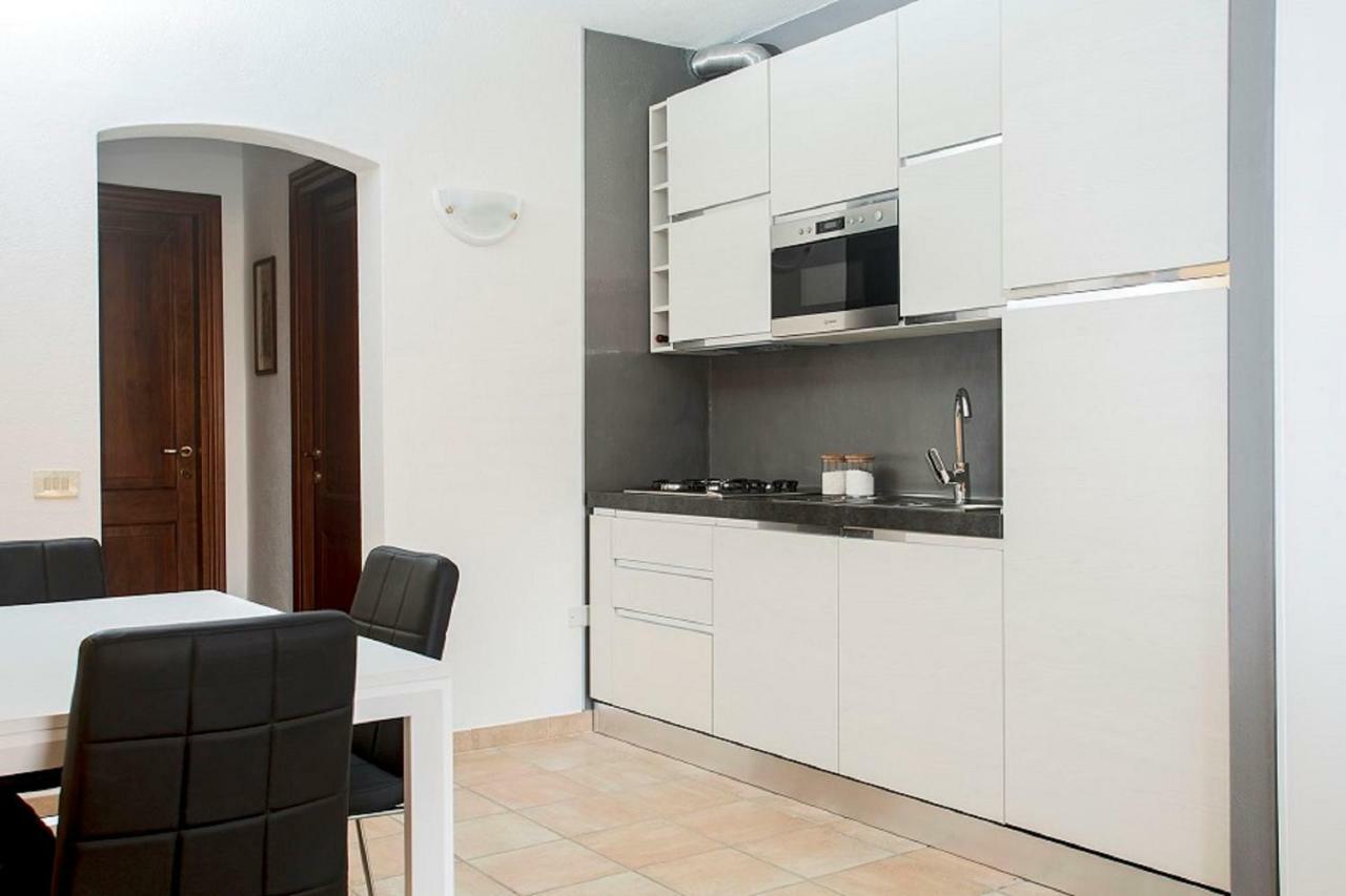 Bilocale Via Umbria Apartment Santa Teresa Gallura Bagian luar foto