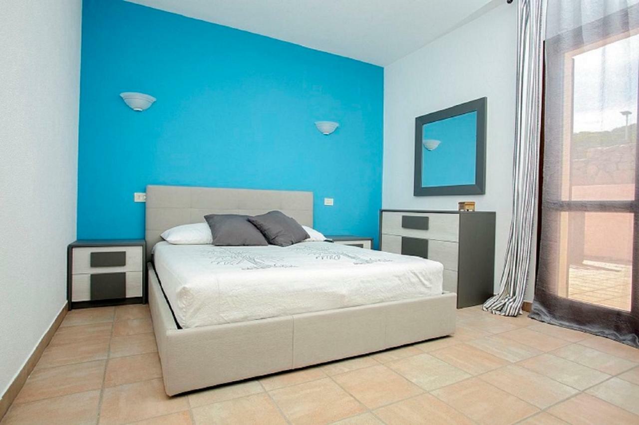 Bilocale Via Umbria Apartment Santa Teresa Gallura Bagian luar foto